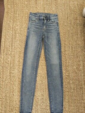 Women’s Light Blue Skinny Jeans